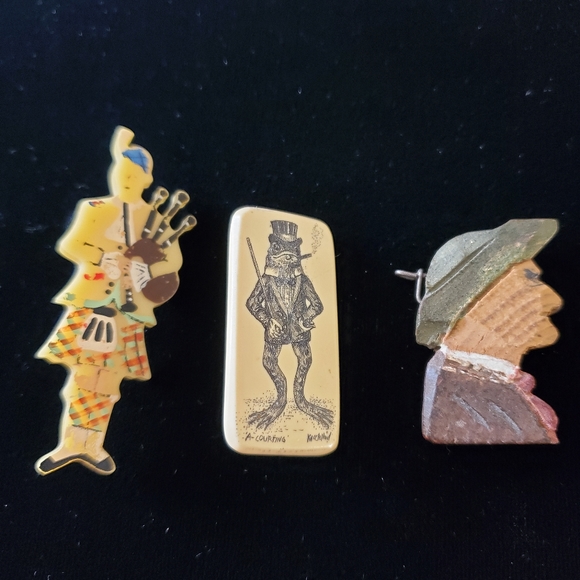 Broche Vintage En Celluloïd Miniature - Occasion, état Correct - Bijou Femme